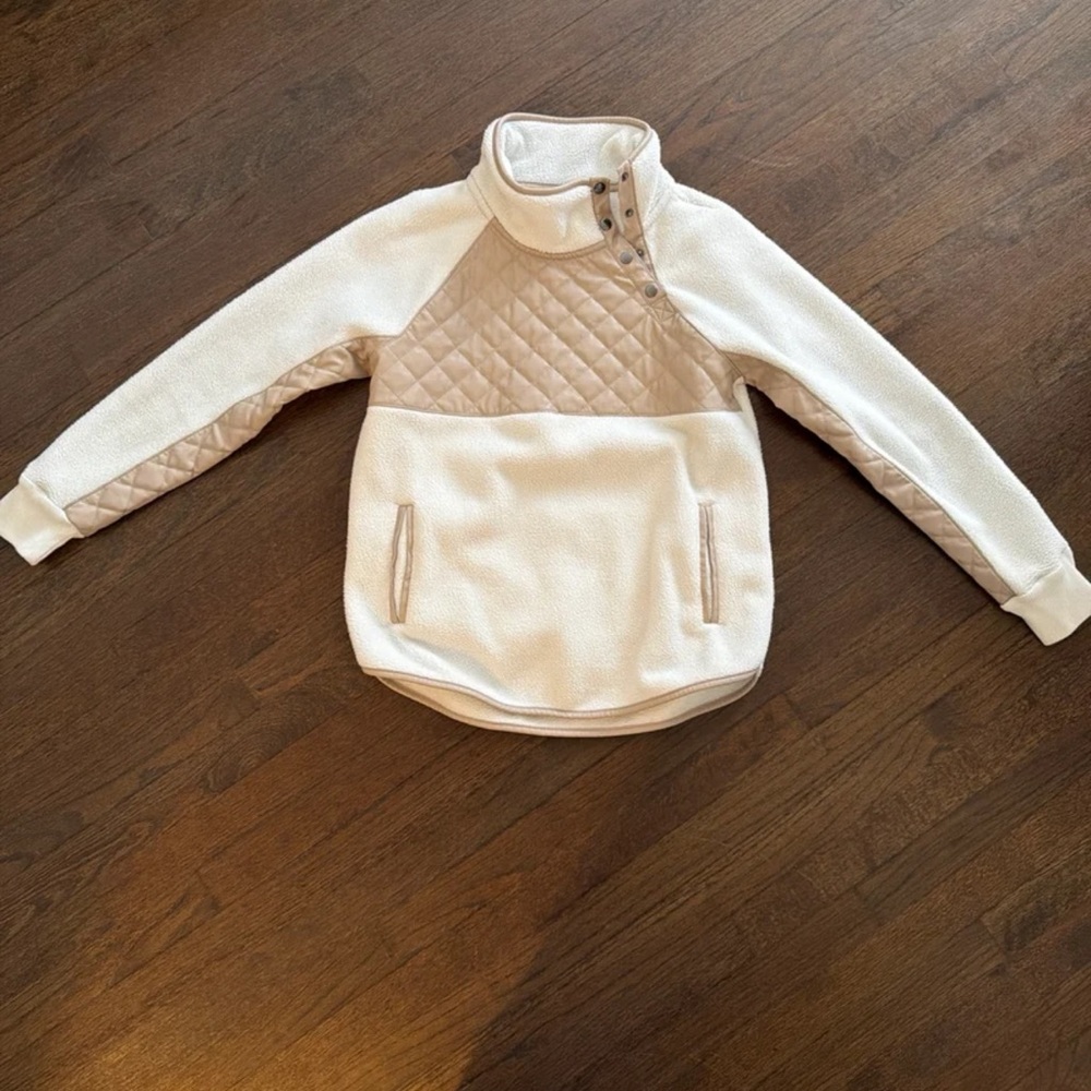 Abercrombie & Fitch Cream and Tan Quilted Jacket